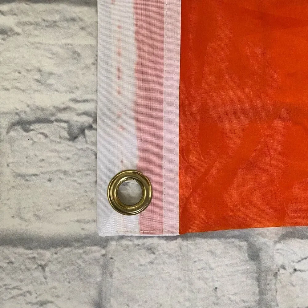 Cleveland Browns NFL football flying banner w/side eyelet rings 35.5”x25”